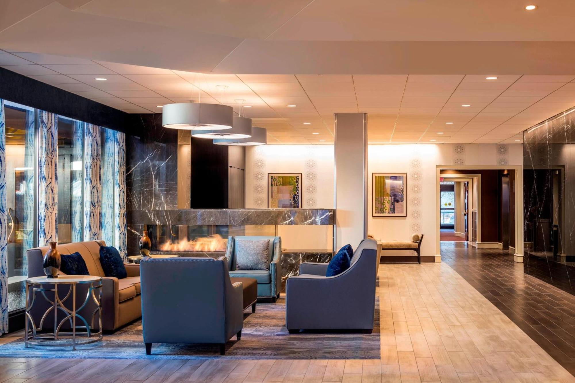 Four Points By Sheraton Norwood Conference Center Eksteriør billede