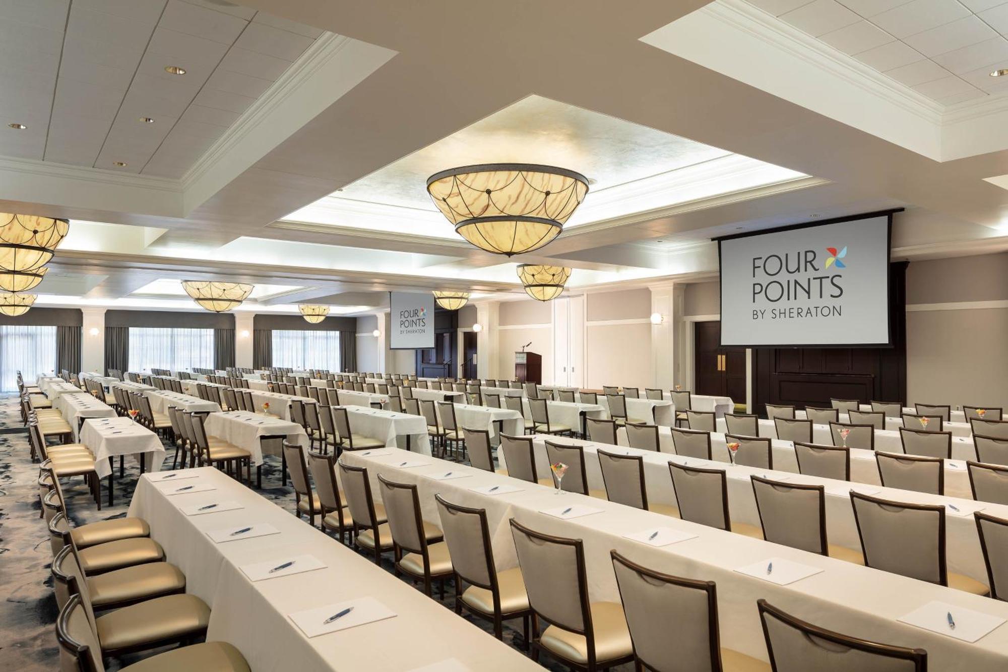 Four Points By Sheraton Norwood Conference Center Eksteriør billede