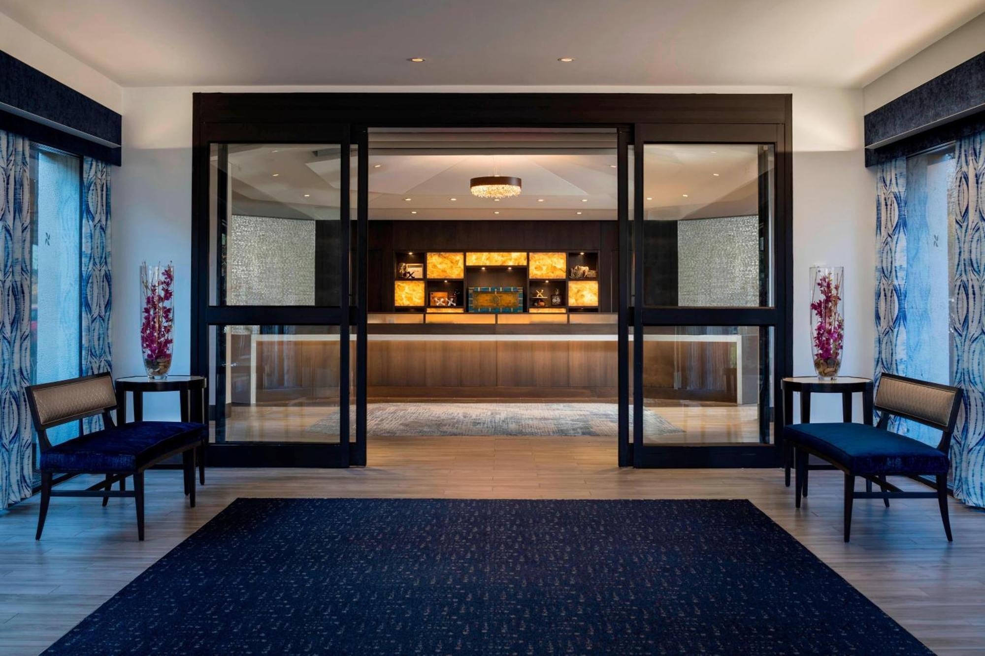 Four Points By Sheraton Norwood Conference Center Eksteriør billede
